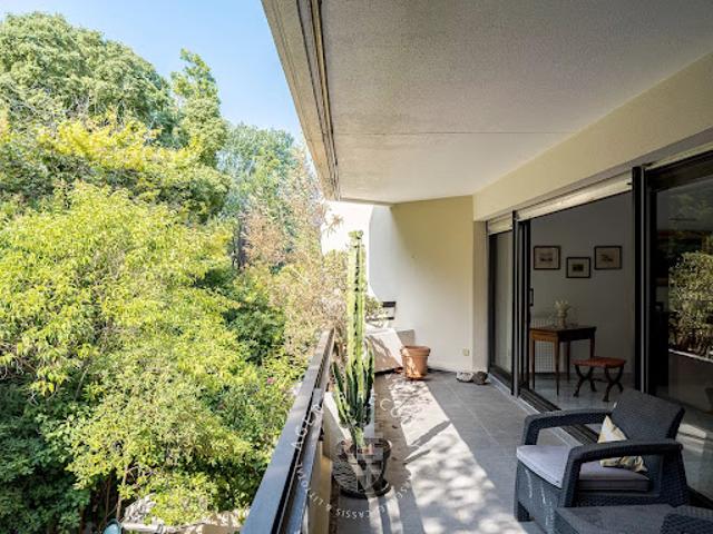 Vente Appartement 5 pièces 117 m2 Marseille 8ème