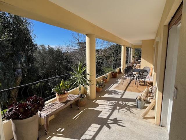 Vente Appartement 5 pièces 115 m2 Sanary sur Mer