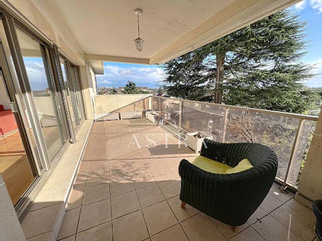 Vente Appartement 5 pièces 117 m2 Sceaux