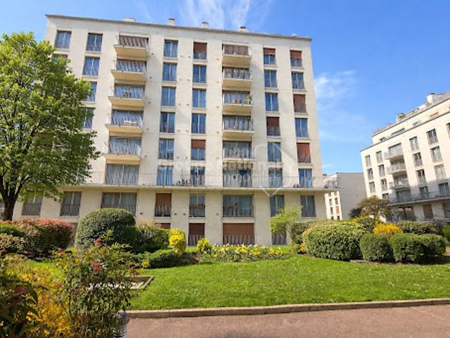 Vente Appartement 5 pièces 117 m2 Versailles