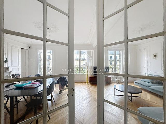 Vente Appartement 5 pièces 118.55 m2 Paris 10ème
