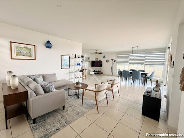 Vente Appartement 5 pièces 118.68 m2 Fort de france