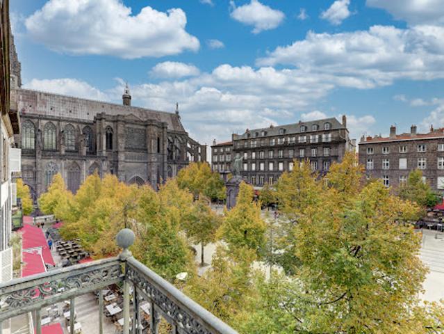 Vente Appartement 5 pièces 118 m2 Clermont Ferrand