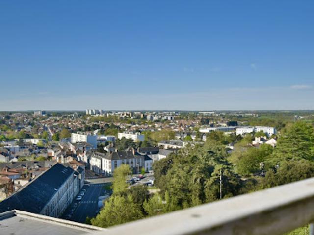 Vente Appartement 5 pièces 119 m2 Cholet
