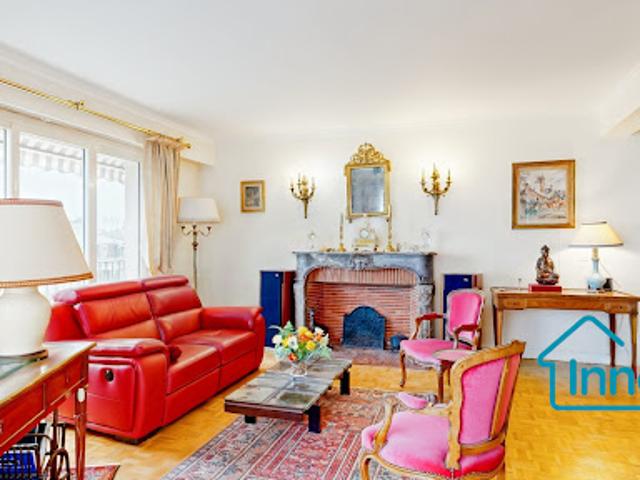 Vente Appartement 5 pièces 121.19 m2 Versailles