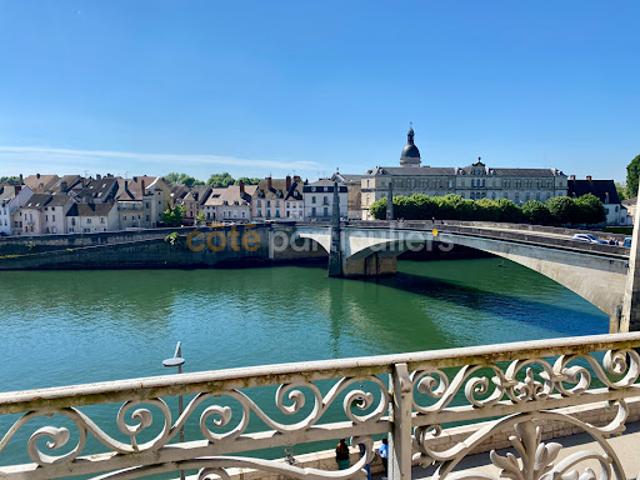 Vente Appartement 5 pièces 121.86 m2 Chalon sur saone
