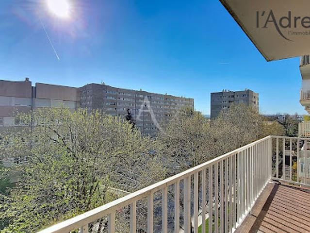 Vente Appartement 5 pièces 121 m2 Puteaux