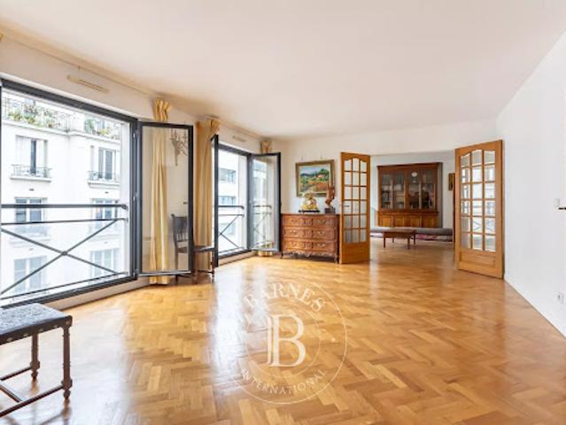 Vente Appartement 5 pièces 125.04 m2 Paris 17ème