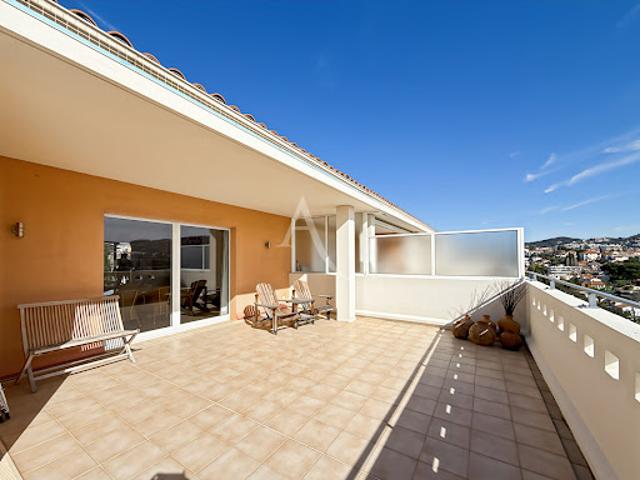 Vente Appartement 5 pièces 125.12 m2 Cannes