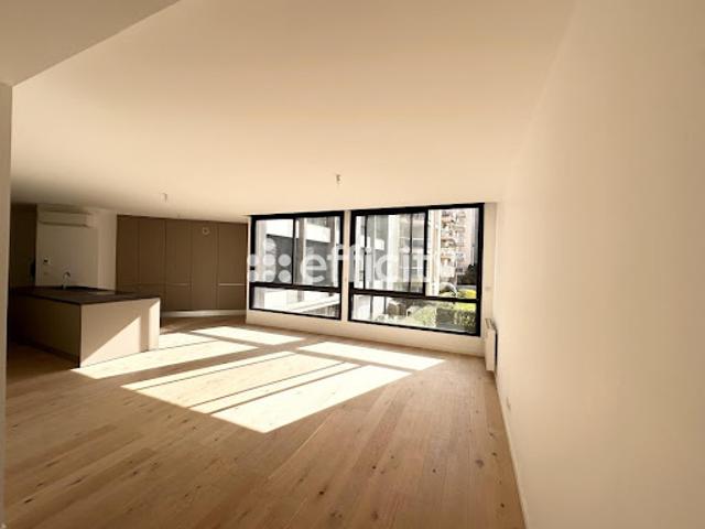 Vente Appartement 5 pièces 125 m2 Lyon 8ème