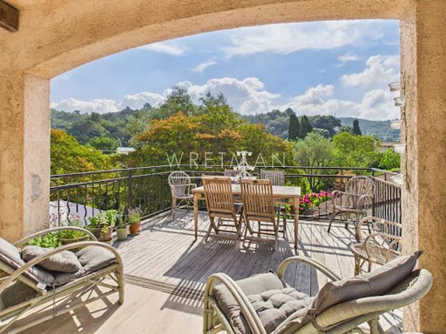 Vente Appartement 5 pièces 126 m2 Pégomas