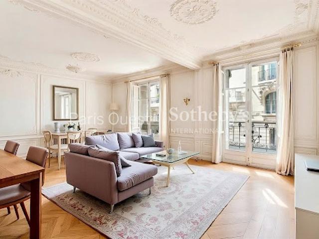 Vente Appartement 5 pièces 127.3 m2 Paris 8ème