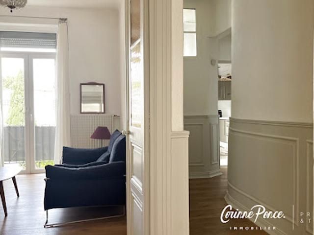 Vente Appartement 5 pièces 127.5 m2 Nimes