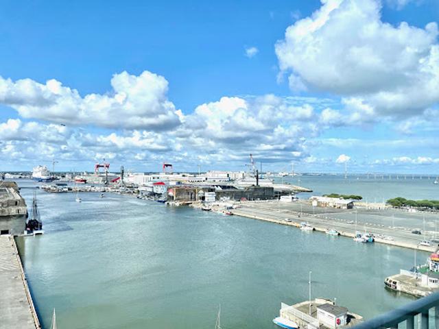 Vente Appartement 5 pièces 127.6 m2 Saint Nazaire