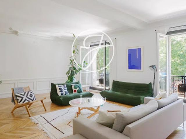Vente Appartement 5 pièces 127.93 m2 Paris 18ème