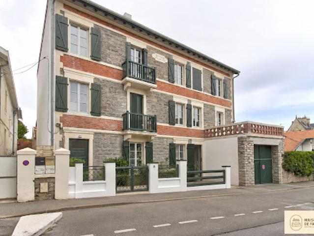 Vente Appartement 5 pièces 130 m2 Biarritz