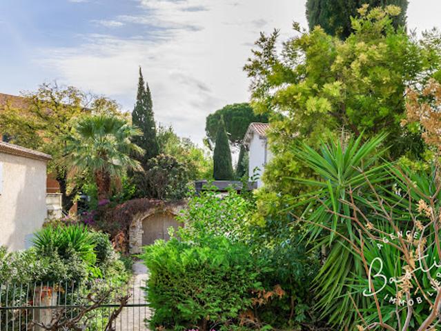 Vente Appartement 5 pièces 131 m2 Marseille 8ème