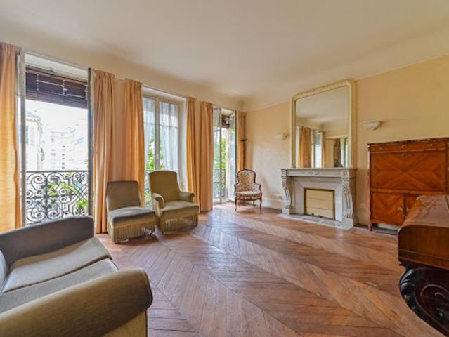 Vente Appartement 5 pièces 134.93 m2 Paris 10ème