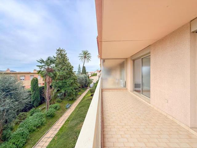 Vente Appartement 5 pièces 135 m2 Nice
