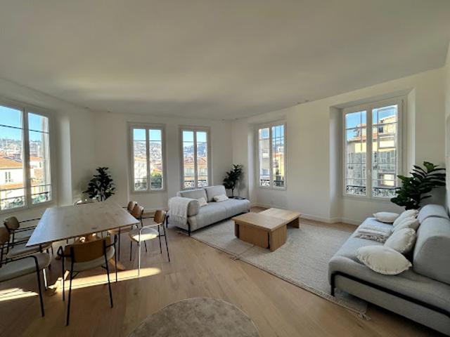Vente Appartement 5 pièces 136 m2 Nice