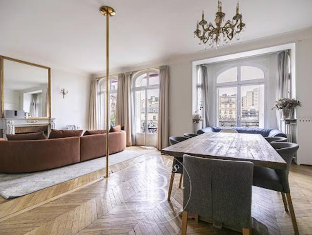 Vente Appartement 5 pièces 138.49 m2 Paris 15ème