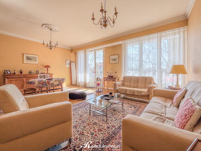 Vente Appartement 5 pièces 142.12 m2 Dijon