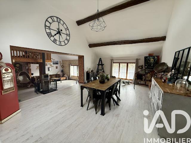 Vente Appartement 5 pièces 142 m2 Magny le Hongre