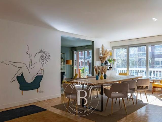 Vente Appartement 5 pièces 142 m2 Paris 9ème