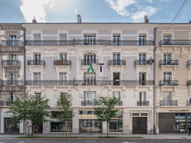 Vente Appartement 5 pièces 143.44 m2 Grenoble