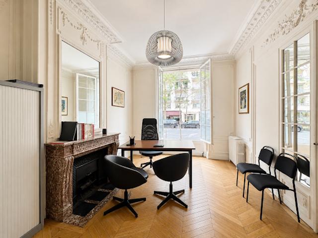 Vente Appartement 5 pièces 143.96 m2 Paris 17ème