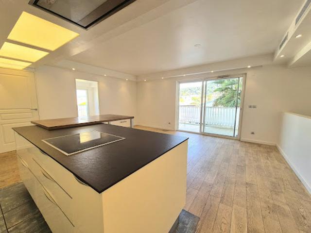Vente Appartement 5 pièces 143 m2 Cannes