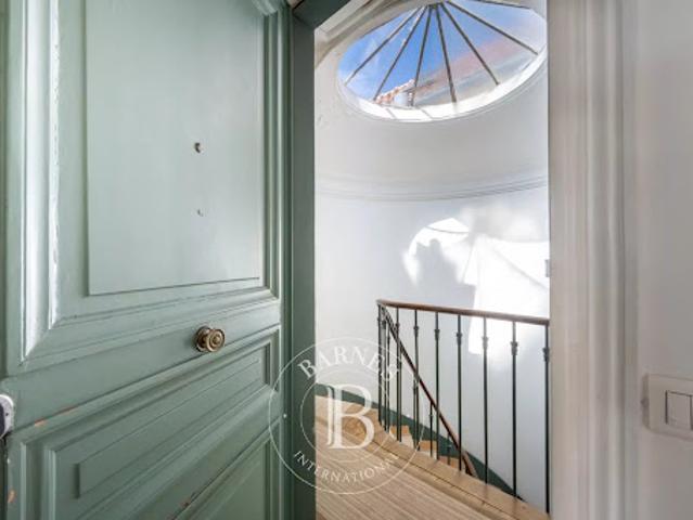 Vente Appartement 5 pièces 145.4 m2 Viroflay