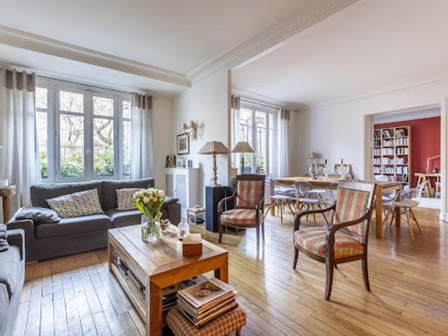 Vente Appartement 5 pièces 145.77 m2 Paris 17ème