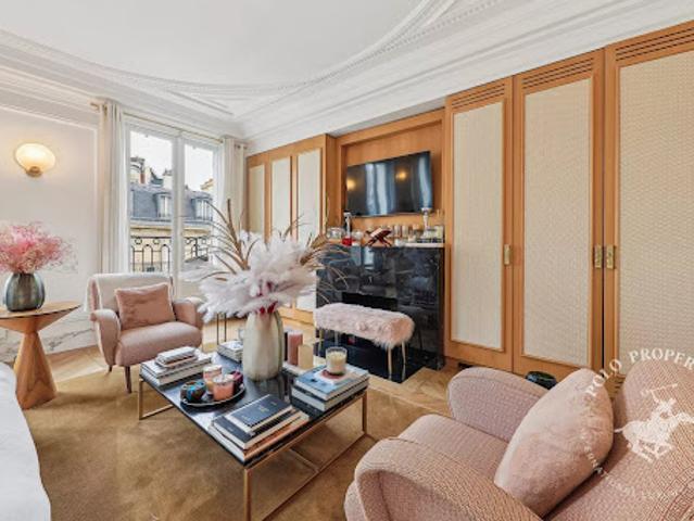 Vente Appartement 5 pièces 145.03 m2 Paris 8ème