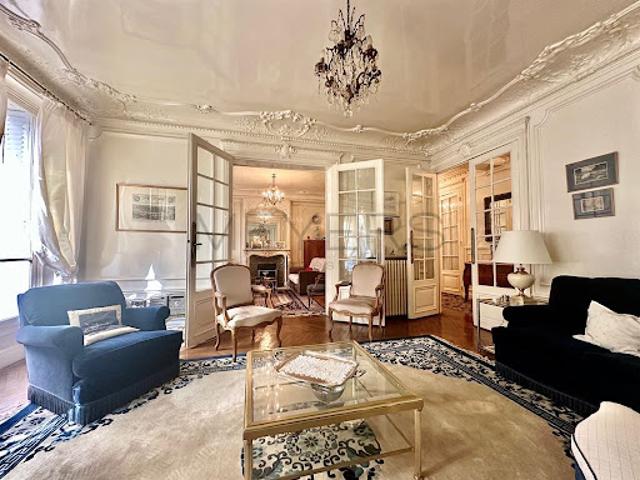 Vente Appartement 5 pièces 146.47 m2 Paris 17ème
