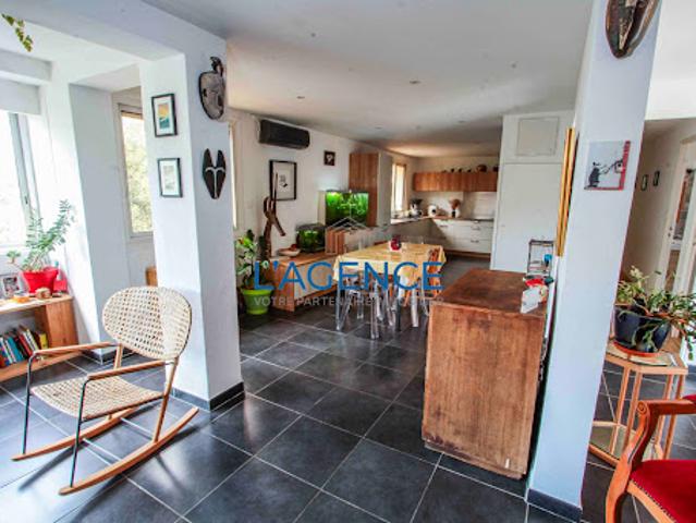 Vente Appartement 5 pièces 146 m2 Hyeres