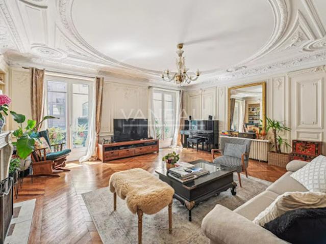 Vente Appartement 5 pièces 146 m2 Paris 16ème
