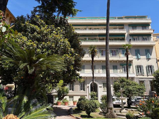 Vente Appartement 5 pièces 147 m2 Nice