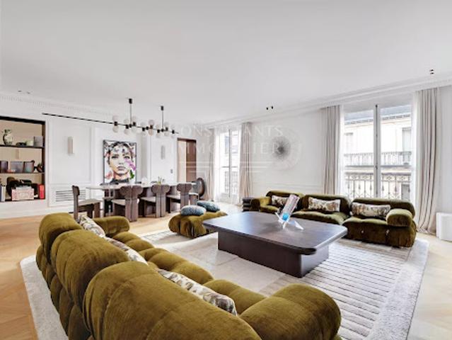 Vente Appartement 5 pièces 151.59 m2 Paris 16ème