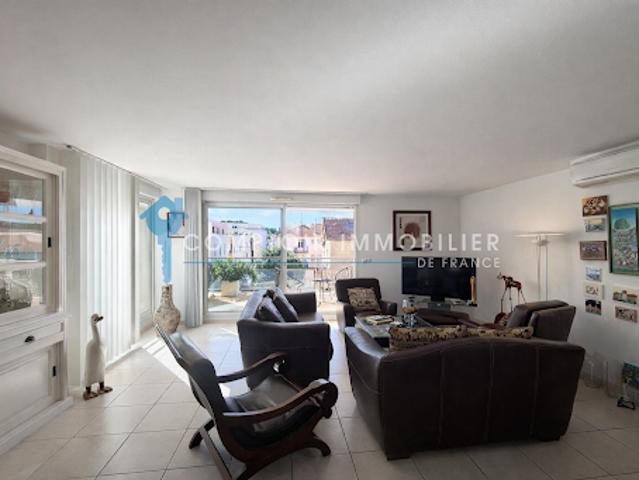 Vente Appartement 5 pièces 152.44 m2 Nimes