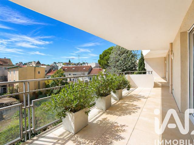 Vente Appartement 5 pièces 152 m2 Nimes