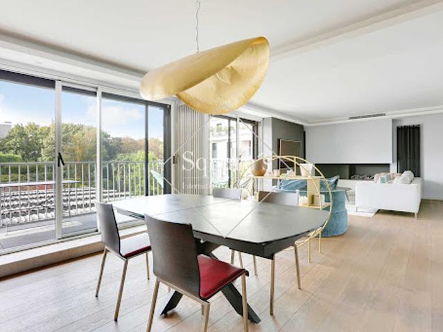Vente Appartement 5 pièces 152 m2 Paris 16ème