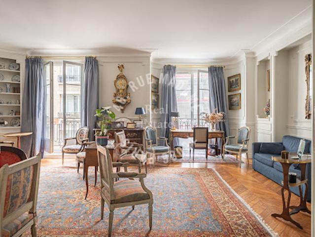 Vente Appartement 5 pièces 153 m2 Paris 16ème