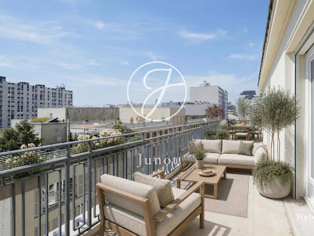 Vente Appartement 5 pièces 155.6 m2 Paris 15ème
