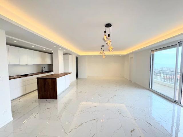 Vente Appartement 5 pièces 156 m2 Roquebrune Cap Martin