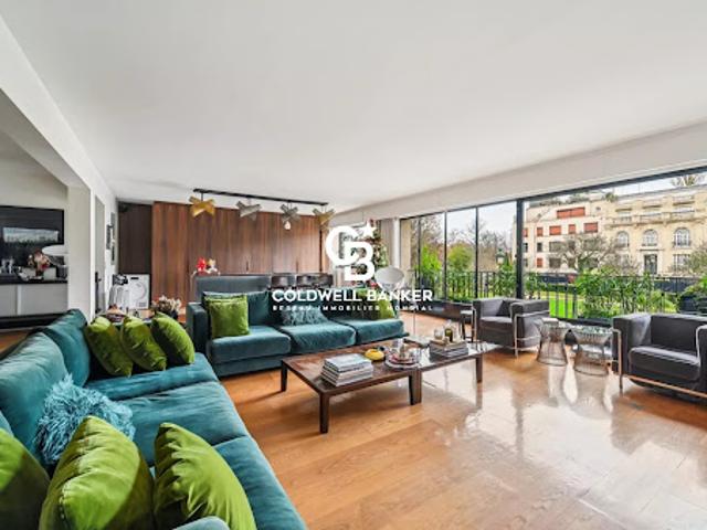 Vente Appartement 5 pièces 157.84 m2 Paris 16ème
