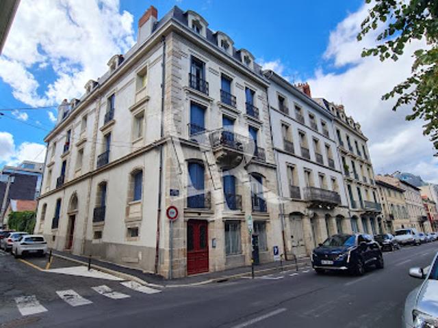 Vente Appartement 5 pièces 158.57 m2 Le Puy en Velay