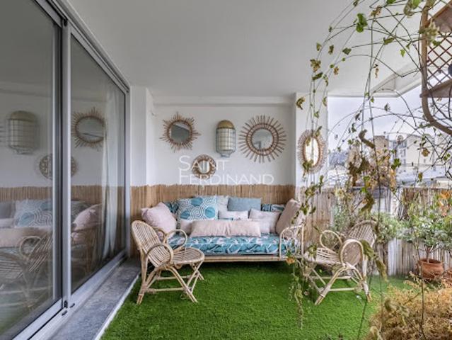 Vente Appartement 5 pièces 160.1 m2 Paris 16ème