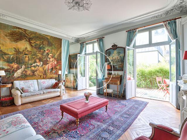 Vente Appartement 5 pièces 160.22 m2 Versailles