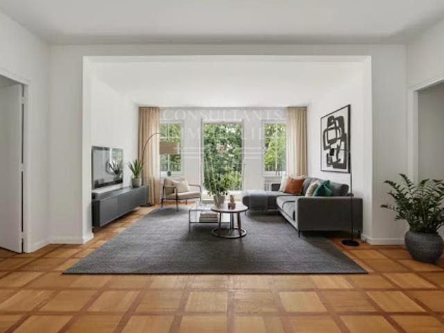 Vente Appartement 5 pièces 163.81 m2 Paris 16ème
